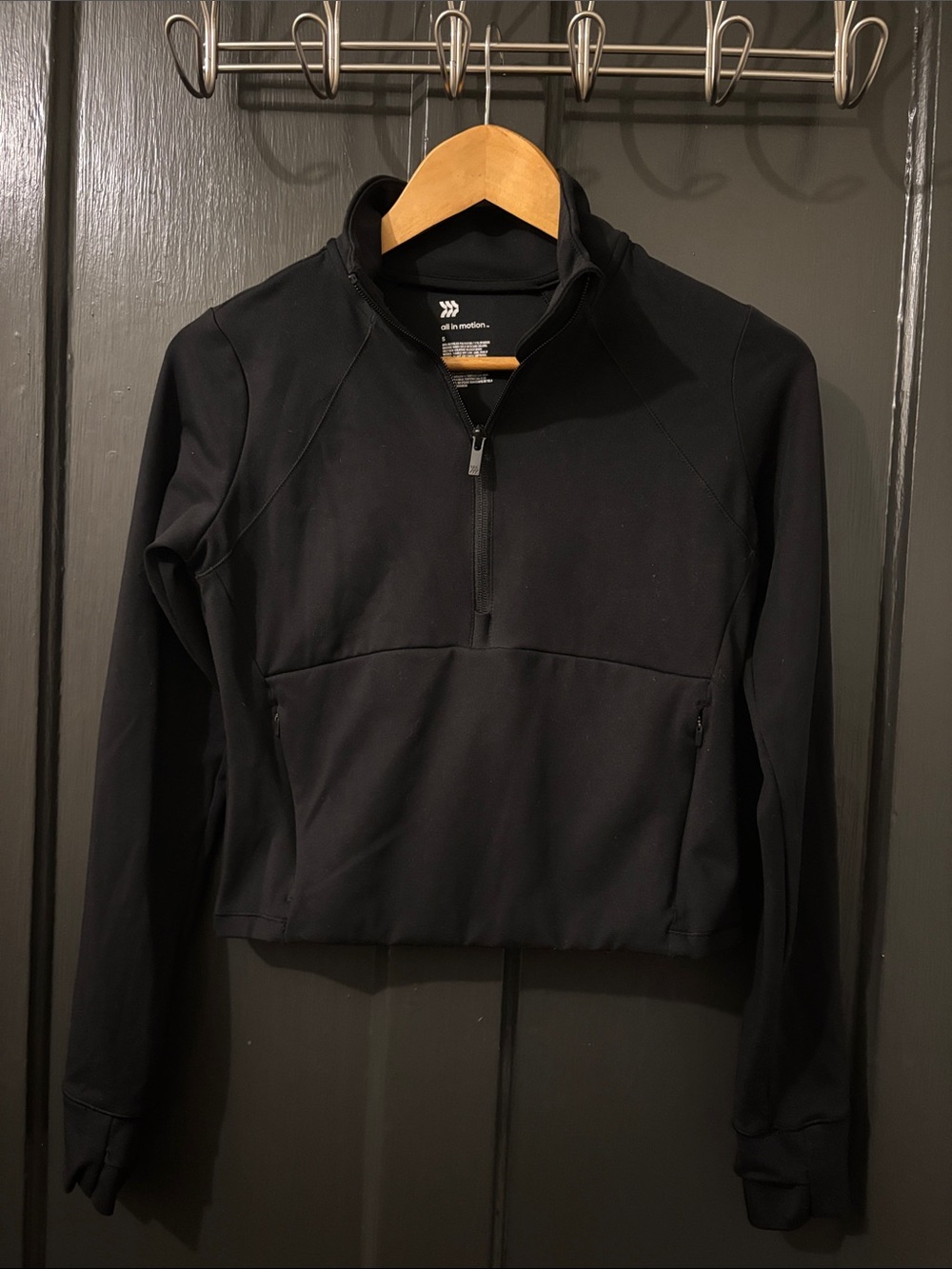 Small women’s all in motion Black Half-Zip Active Top with pockets